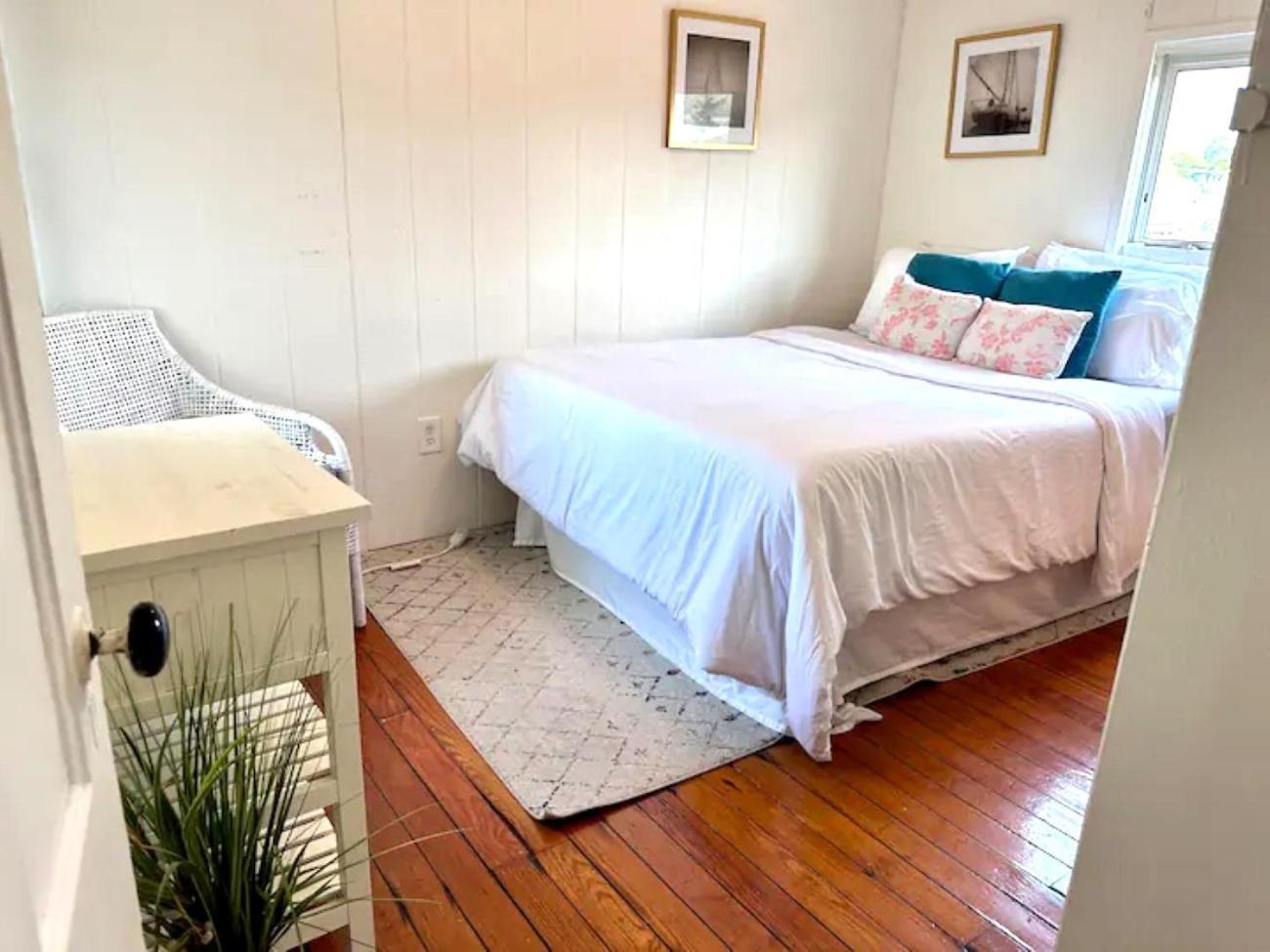 East Haven Cozy Beach - Direct Waterfront! מראה חיצוני תמונה